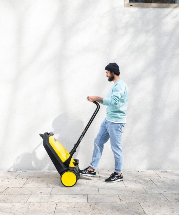 KÄRCHER Handkehrmaschine S 6, 67 cm Arbeitsbreite, mit Seitenbesen - Image 9