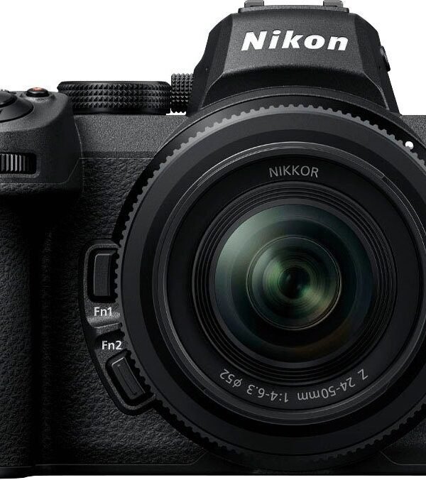 Nikon Z 5 KIT Z 24-200 mm 1:4.0-6.3 VR Systemkamera (24-200 mm 1:4.0-6.3 VR, 24,3 MP, Bluetooth, WLAN (WiFi), DSLM-Kamera, DSLM - Image 3